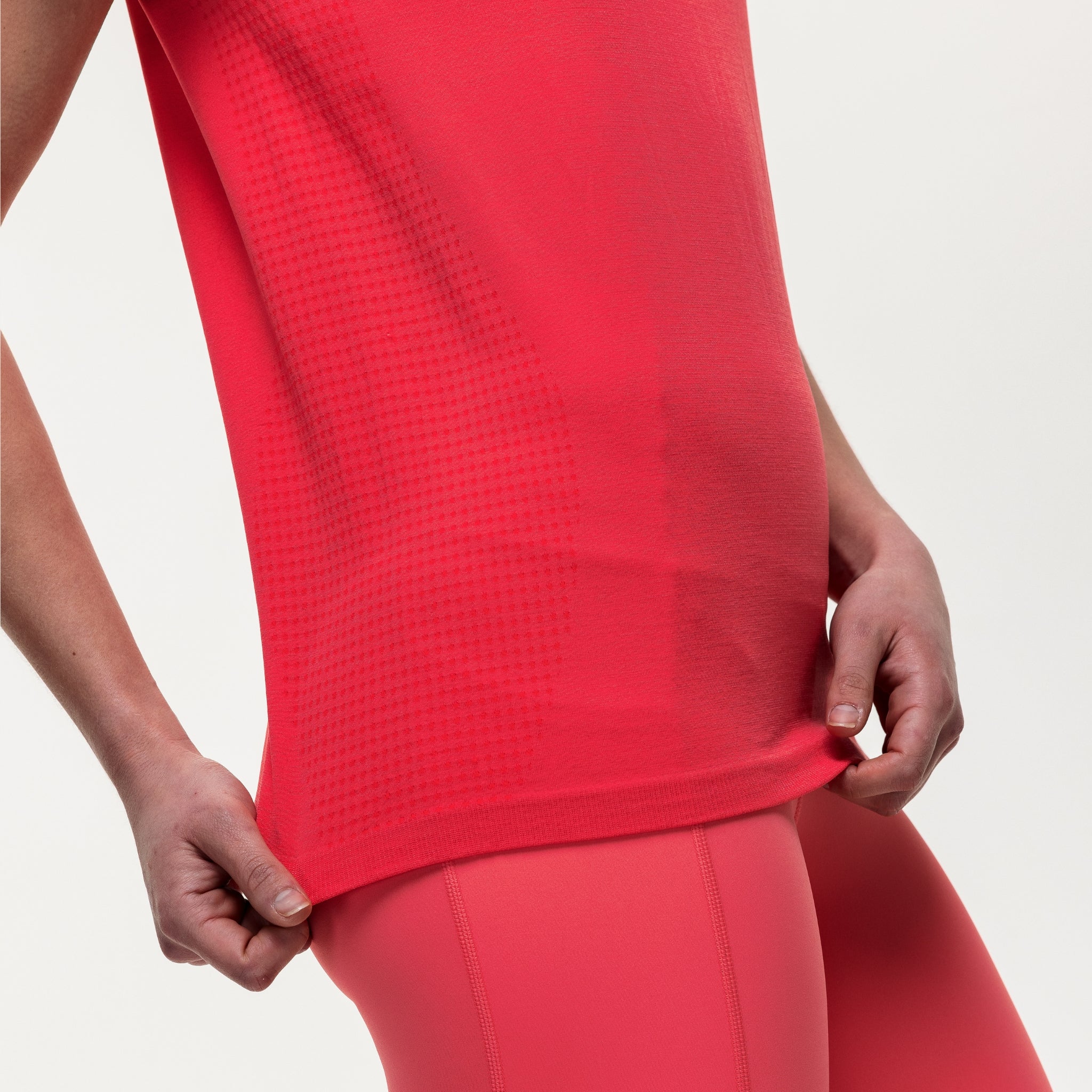 Seamless Performance Training Tee - Coral