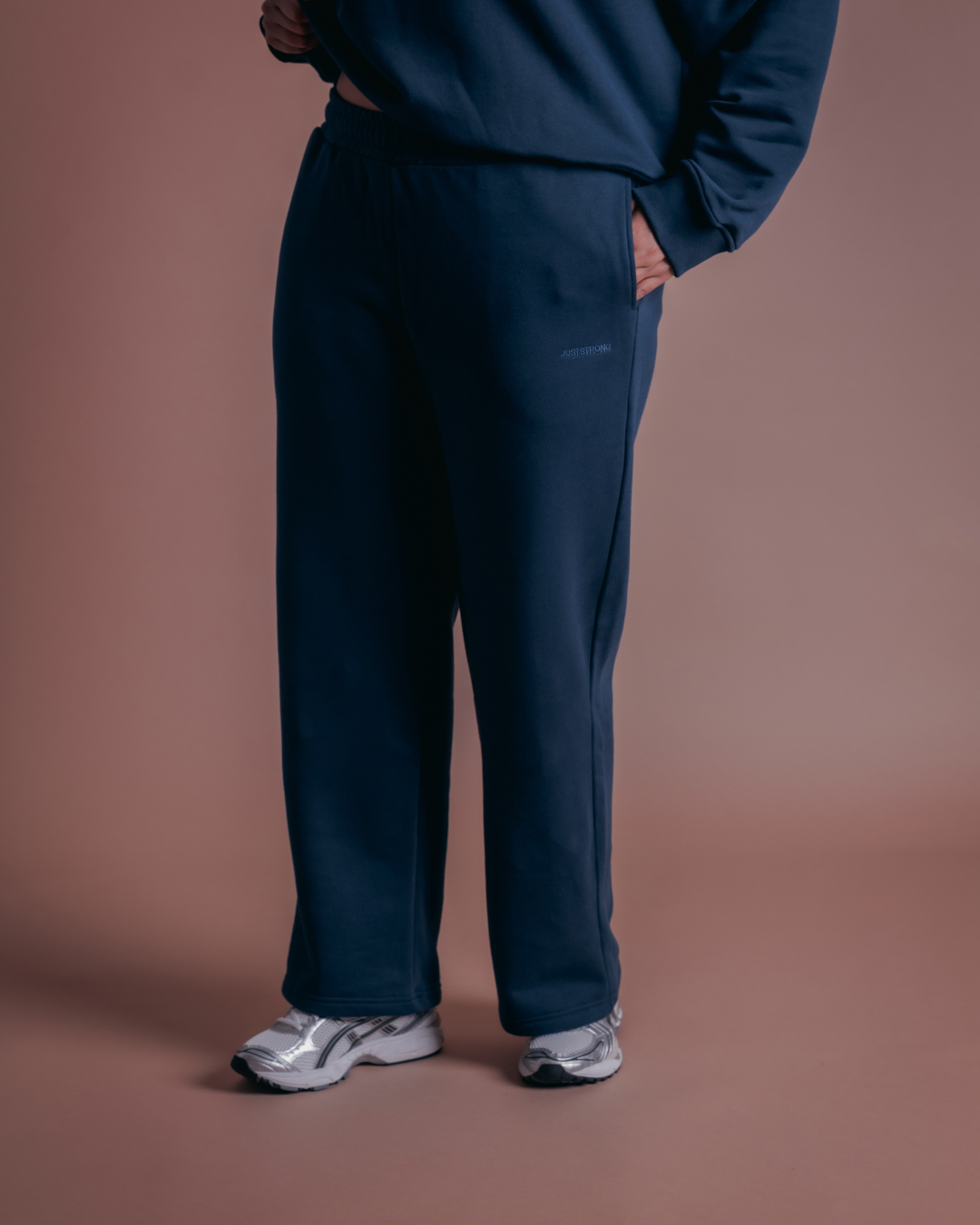 The Classic Sweatpant - Navy